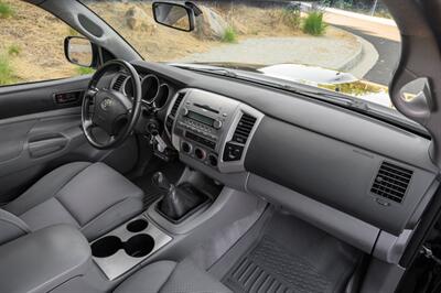 2005 Toyota Tacoma V6 - Photo 31 - Van Nuys, CA 91402