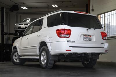 2007 Toyota Sequoia SR5   - Photo 19 - Van Nuys, CA 91402