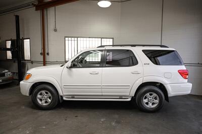 2007 Toyota Sequoia SR5   - Photo 21 - Van Nuys, CA 91402