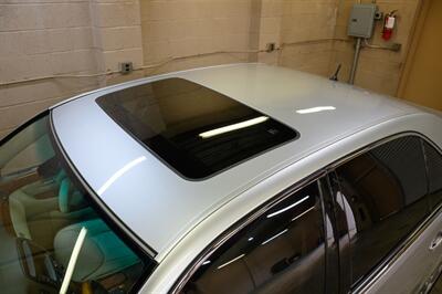 2006 Lexus LS 430   - Photo 12 - Van Nuys, CA 91402