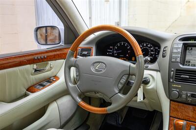 2006 Lexus LS 430   - Photo 52 - Van Nuys, CA 91402