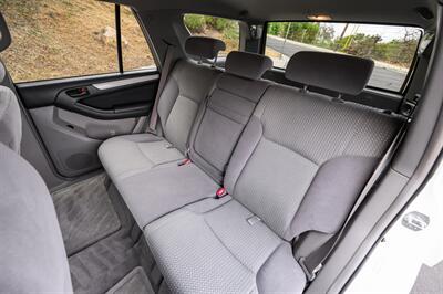 2005 Toyota 4Runner SR5   - Photo 29 - Van Nuys, CA 91402