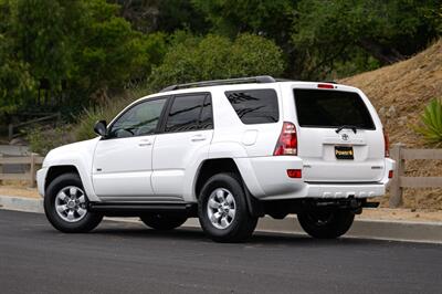 2005 Toyota 4Runner SR5   - Photo 10 - Van Nuys, CA 91402