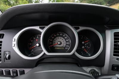 2005 Toyota 4Runner SR5   - Photo 26 - Van Nuys, CA 91402