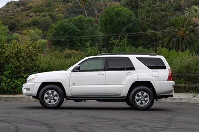 2005 Toyota 4Runner SR5   - Photo 13 - Van Nuys, CA 91402