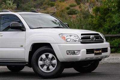 2005 Toyota 4Runner SR5   - Photo 19 - Van Nuys, CA 91402