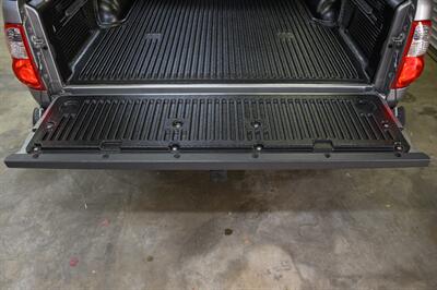 2005 Toyota Tundra SR5 - Photo 57 - Van Nuys, CA 91402