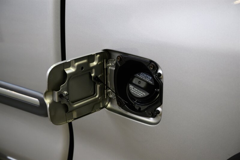 2005 Toyota Tundra SR5 - Photo 10 - Van Nuys, CA 91402