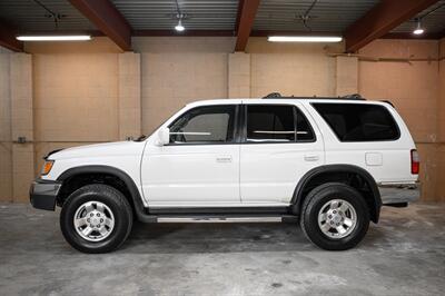 1999 Toyota 4Runner SR5   - Photo 20 - Van Nuys, CA 91402