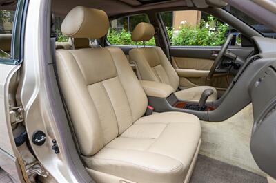 1992 Lexus LS 400   - Photo 77 - Van Nuys, CA 91402