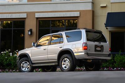 1997 Toyota 4Runner SR5   - Photo 28 - Van Nuys, CA 91402