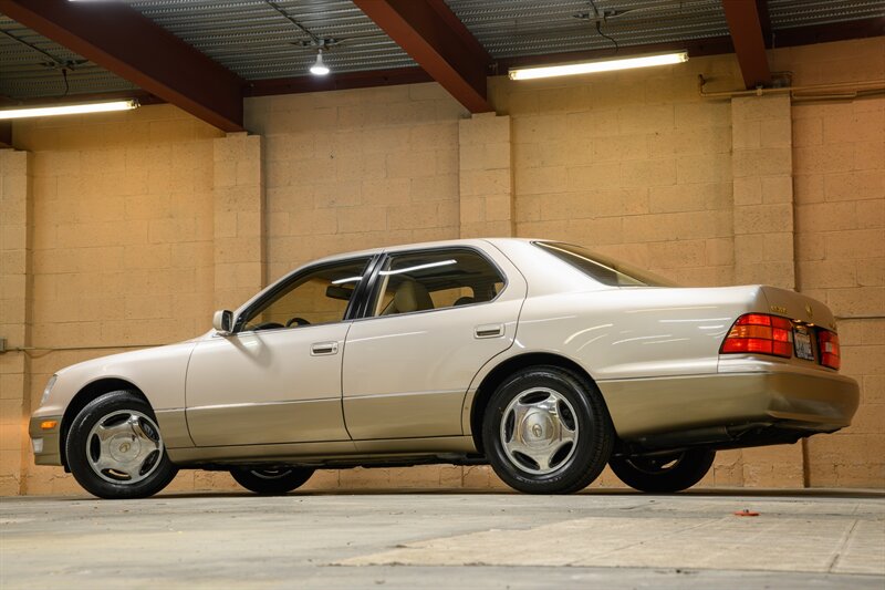 1998 Lexus LS 400 - Photo 22 - La Crescenta, CA 91214