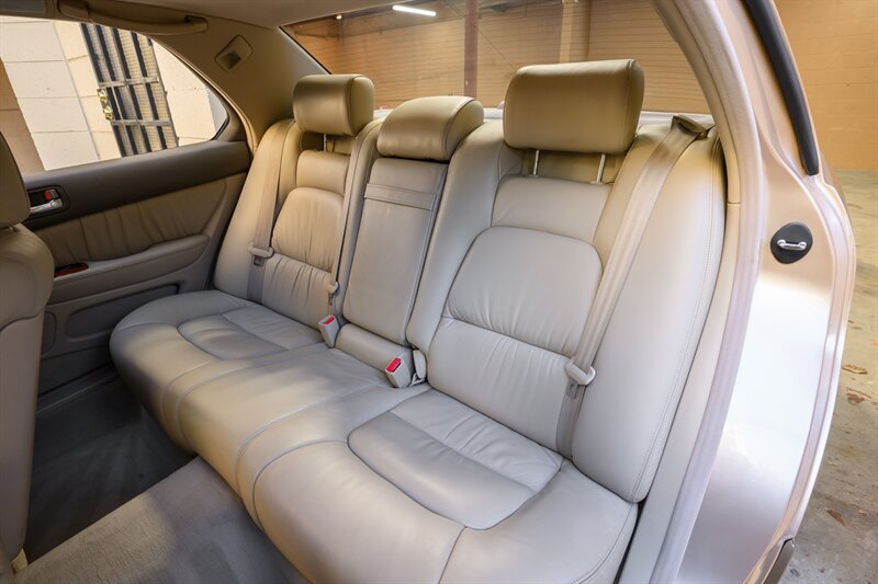 1998 Lexus LS 400 - Photo 58 - La Crescenta, CA 91214