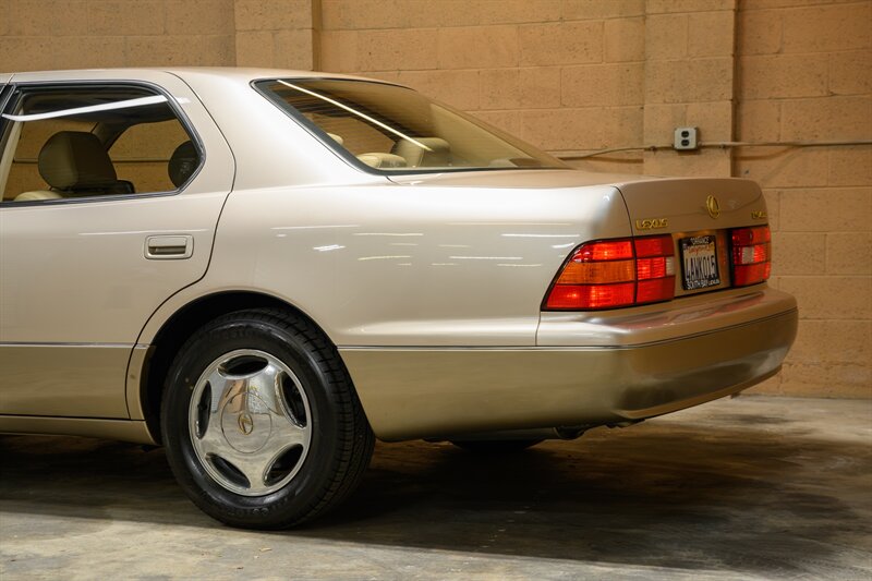1998 Lexus LS 400 - Photo 21 - La Crescenta, CA 91214