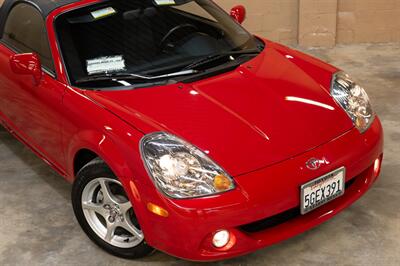 2003 Toyota MR2 Spyder - Photo 2 - Van Nuys, CA 91402