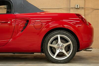 2003 Toyota MR2 Spyder - Photo 18 - Van Nuys, CA 91402