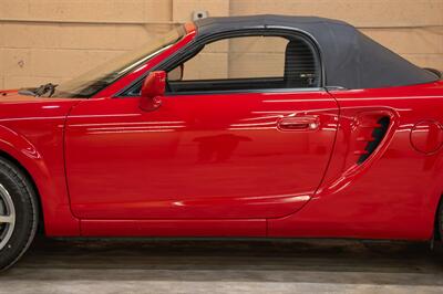 2003 Toyota MR2 Spyder - Photo 22 - Van Nuys, CA 91402