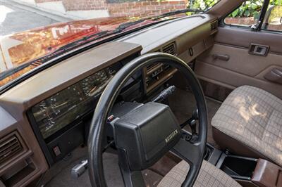 1986 Toyota Pickup SR5   - Photo 41 - Van Nuys, CA 91402