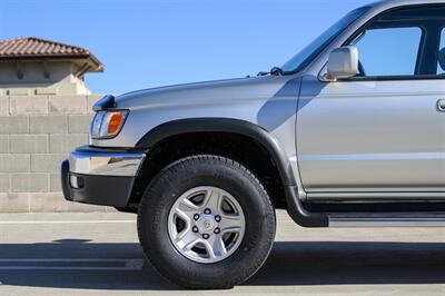 1999 Toyota 4Runner SR5 - Photo 23 - Van Nuys, CA 91402