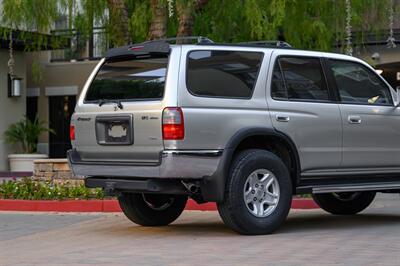 1999 Toyota 4Runner SR5 - Photo 46 - Van Nuys, CA 91402