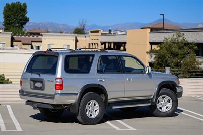 1999 Toyota 4Runner SR5 - Photo 11 - Van Nuys, CA 91402