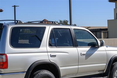 1999 Toyota 4Runner SR5 - Photo 31 - Van Nuys, CA 91402