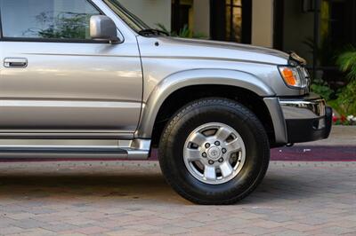 2001 Toyota 4Runner SR5   - Photo 27 - Van Nuys, CA 91402