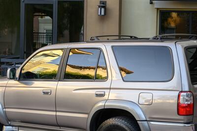 2001 Toyota 4Runner SR5   - Photo 13 - Van Nuys, CA 91402
