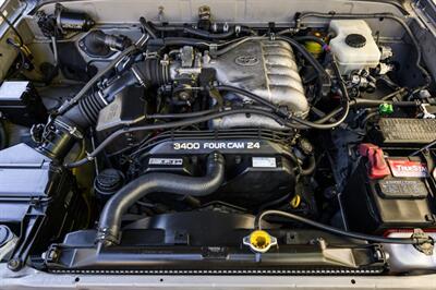 2001 Toyota 4Runner SR5   - Photo 49 - Van Nuys, CA 91402