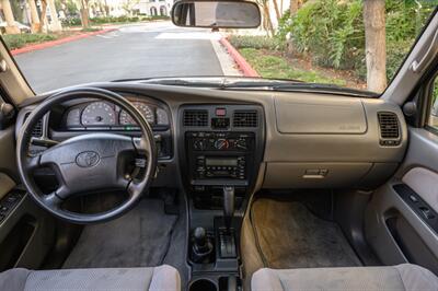 2001 Toyota 4Runner SR5   - Photo 42 - Van Nuys, CA 91402