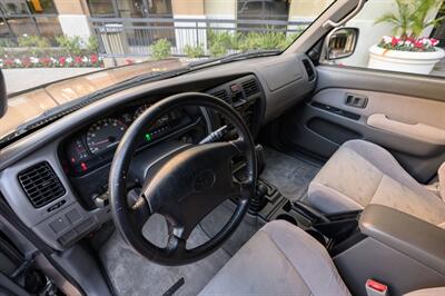 2001 Toyota 4Runner SR5   - Photo 35 - Van Nuys, CA 91402