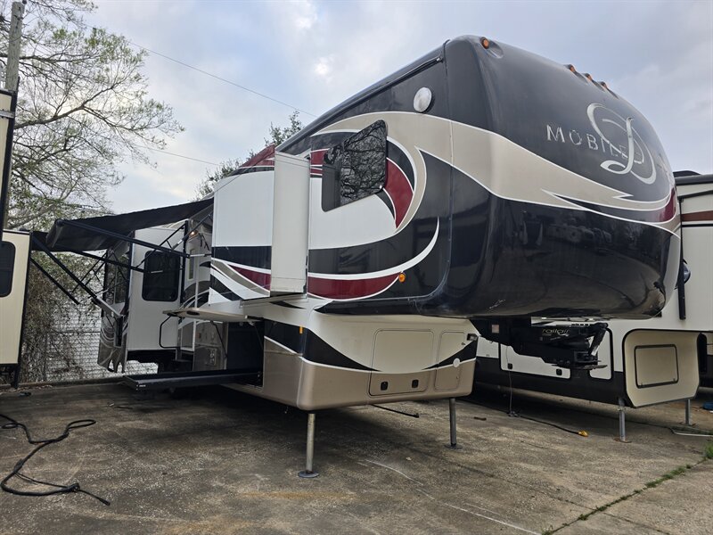 2014 DR Mobile Suite 39RVSB4  
