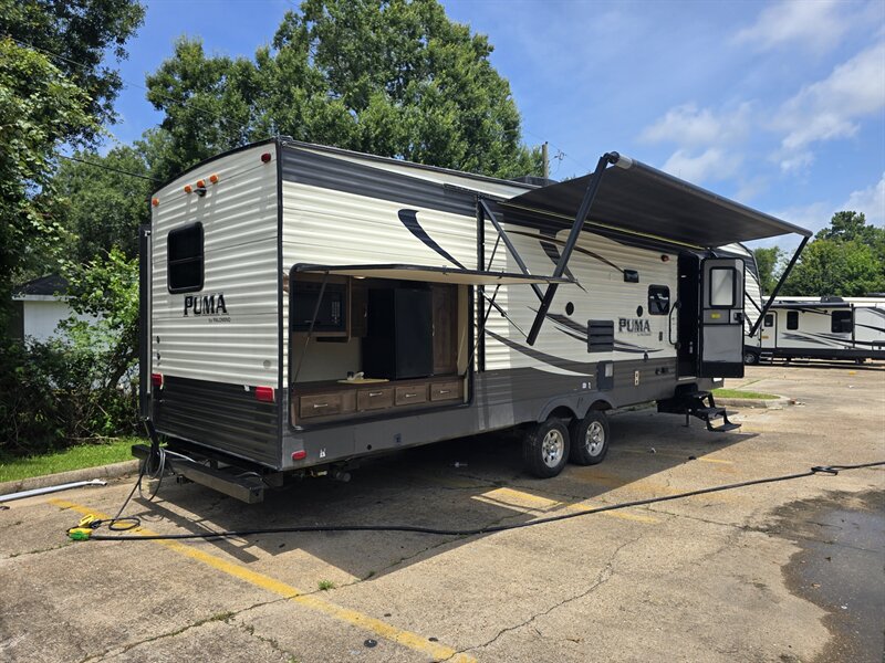 2017 Palomino Puma 295BHSS  