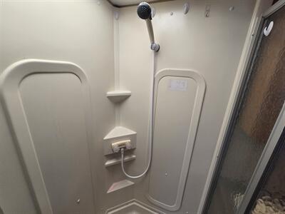 2007 Jayco Designer   - Photo 10 - Liberty, TX 77575