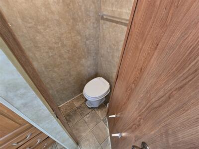 2007 Jayco Designer   - Photo 9 - Liberty, TX 77575