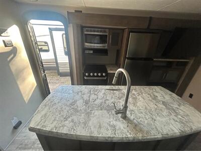 2020 KZRV Connect C332BHK   - Photo 7 - Liberty, TX 77575