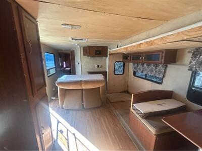 2014 Forest River Salem 29FKBS   - Photo 13 - Liberty, TX 77575