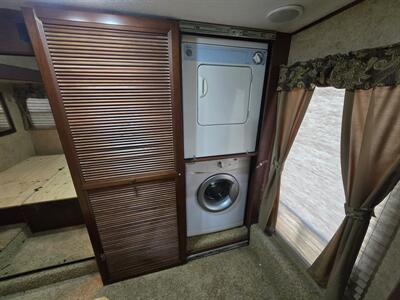 2012 Forest River Sandpiper 340RL   - Photo 10 - Liberty, TX 77575