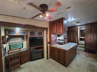 2012 Forest River Sandpiper 340RL   - Photo 5 - Liberty, TX 77575