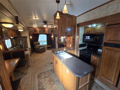 2012 Keystone Montana 3400RL   - Photo 3 - Liberty, TX 77575