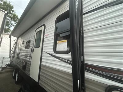 2019 Starcraft AUTUMN RIDGE 27BHS   - Photo 2 - Liberty, TX 77575