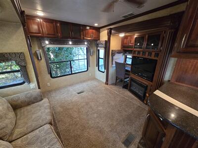 2013 Forest River Sanibel 3500   - Photo 6 - Liberty, TX 77575