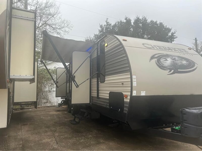2018 Forest River Cherokee 294BH  