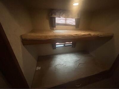 2016 Forest River Wildcat 31SAX   - Photo 2 - Liberty, TX 77575