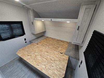 2023 East to West Silver Lake 26BHLE   - Photo 10 - Liberty, TX 77575