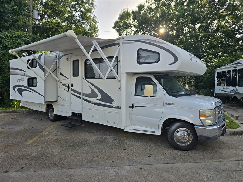 2010 Jayco Greyhawk 31FS   - Photo 1 - Liberty, TX 77575