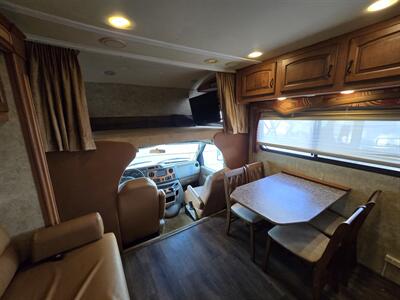 2010 Jayco Greyhawk 31FS   - Photo 8 - Liberty, TX 77575
