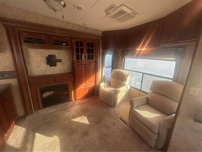 2012 Keystone Avalanche 345TG   - Photo 8 - Liberty, TX 77575