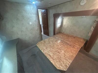 2012 Keystone Avalanche 345TG   - Photo 4 - Liberty, TX 77575