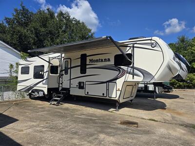 2014 Keystone Montana 3610RL   - Photo 1 - Liberty, TX 77575